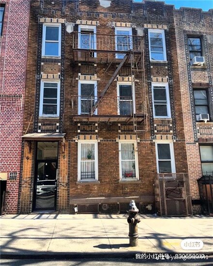953 E 42nd St, Brooklyn, NY 11210