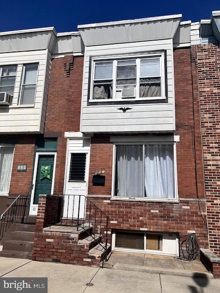 117 Gladstone St, Philadelphia, PA 19148