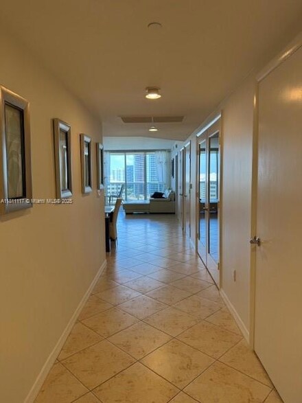 1850 S Ocean Dr Unit 1908, Hallandale Beach, FL 33009