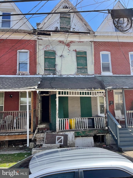 58 W End Ave, Trenton, NJ 08618