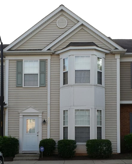 8521 Silhouette Place, Raleigh, NC 27613