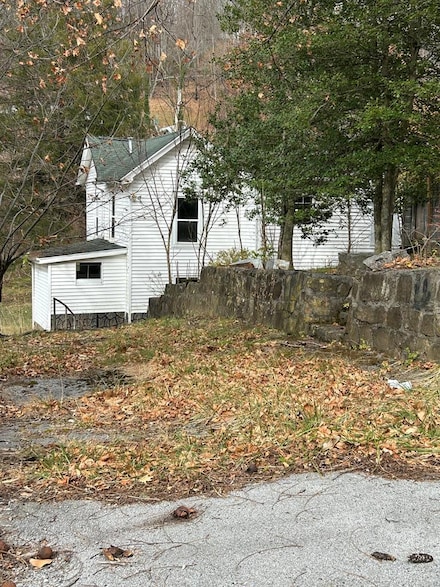 100 McDonald St, Bluefield, VA 24605