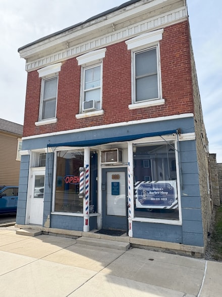 809 S State St, Lockport, IL 60441