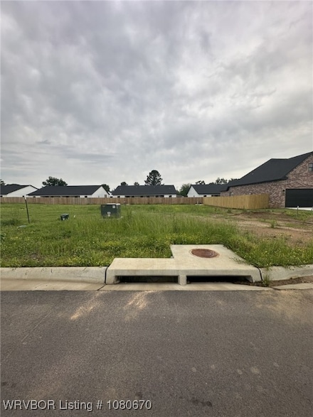 1906 Yellowstone Dr, Barling, AR 72923