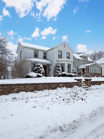 1440 S Chicago Ave, Freeport, IL 61032