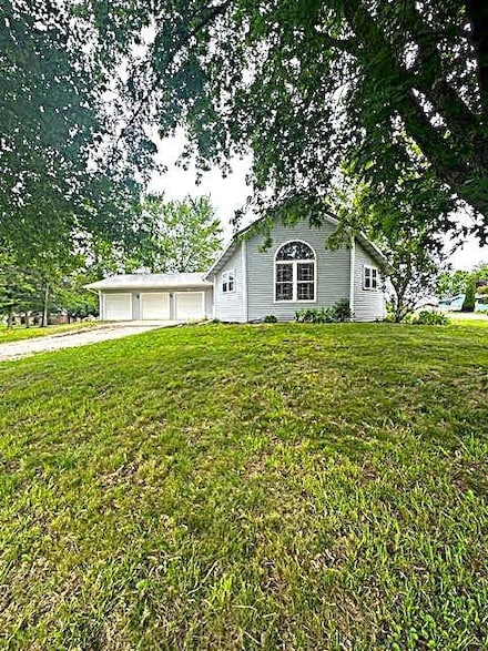 426 N 1st St, Ogden, IA 50212