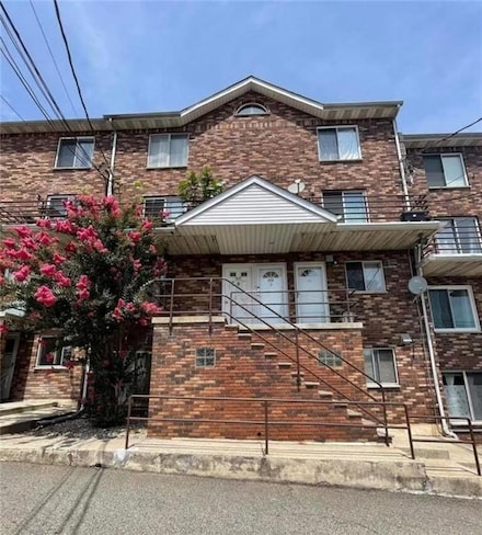 87 Narrows Rd N Unit B, Staten Island, NY 10305