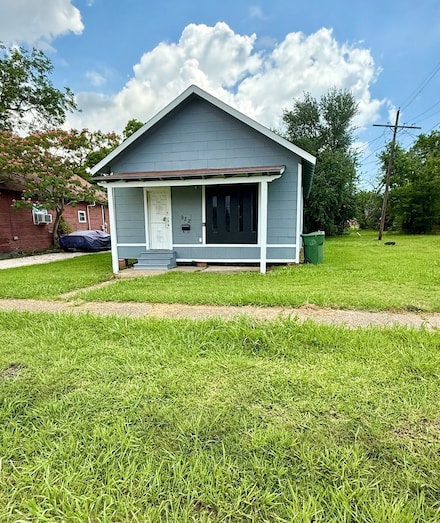 932 Dallas Ave, Port Arthur, TX 77640