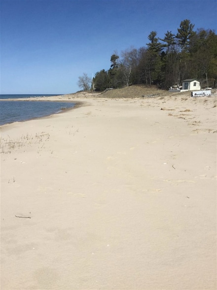 8467 Pine Ridge Dr Unit 4 of Seven Mile, Harbor Springs, MI 49740