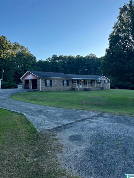 3951 Bethel Rd, Pinson, AL 35126