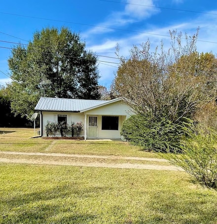 1738 Old Oxford Rd, Waterford, MS 38685