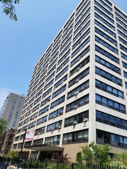 4180 N Marine Dr Unit 312, Chicago, IL 60613