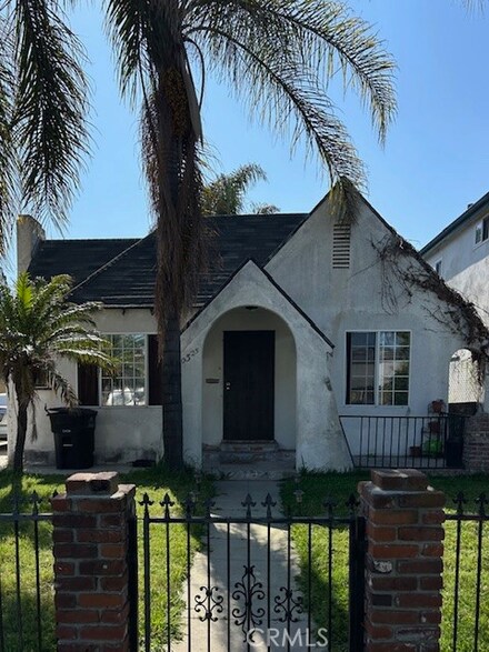 10325 Pinehurst Ave, South Gate, CA 90280