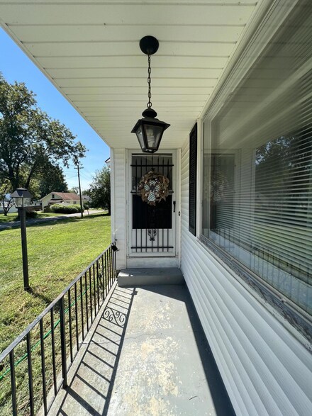 204 Nipper St, Fayette, MO 65248
