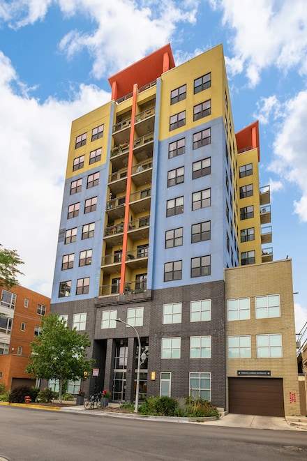 1122 W Catalpa Ave Unit P158-P159, Chicago, IL 60640