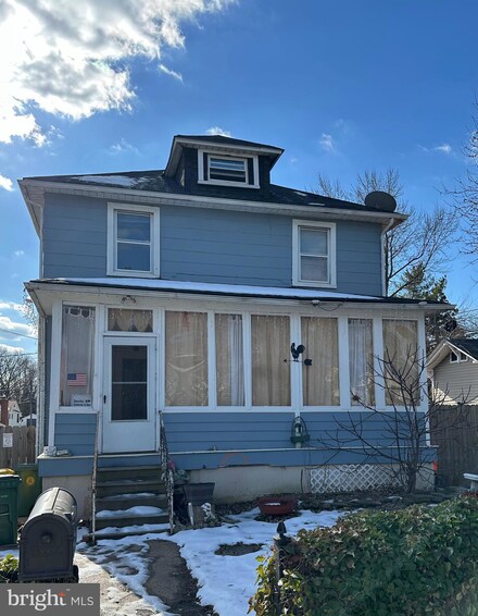 211 Hillcrest Ave, Brooklyn, MD 21225