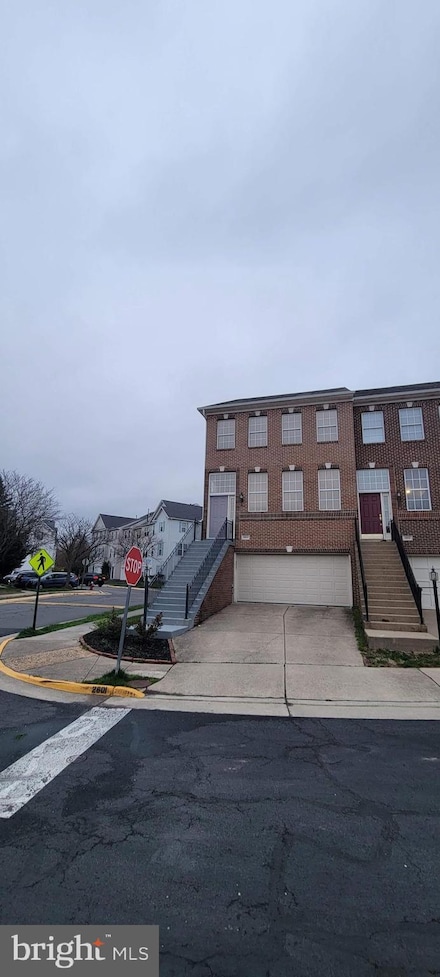 2601 Tarleton Corner Dr, Herndon, VA 20171