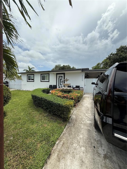 4500 SW 31st Dr Unit A, West Park, FL 33023