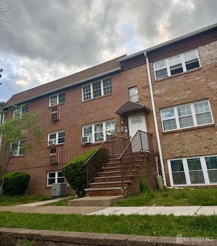 273 College Dr Unit 273, Edison, NJ 08817