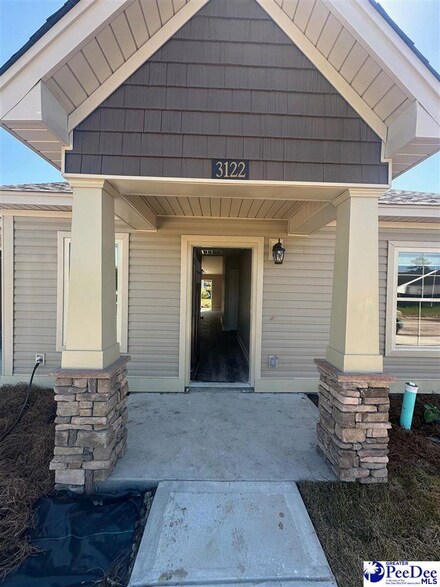 1704 Tuxedo Jct, Effingham, SC 29541