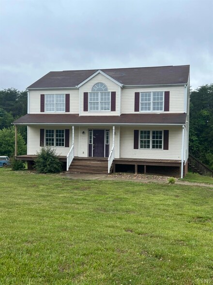5455 Gladys Rd, Altavista, VA 24517