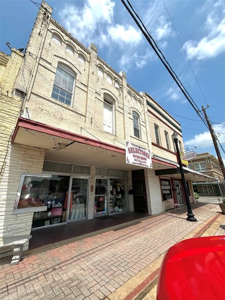 102 S Houston St Unit 1, Wharton, TX 77488