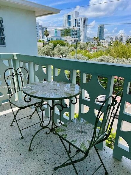 1100 11th St Unit 405, Miami Beach, FL 33139