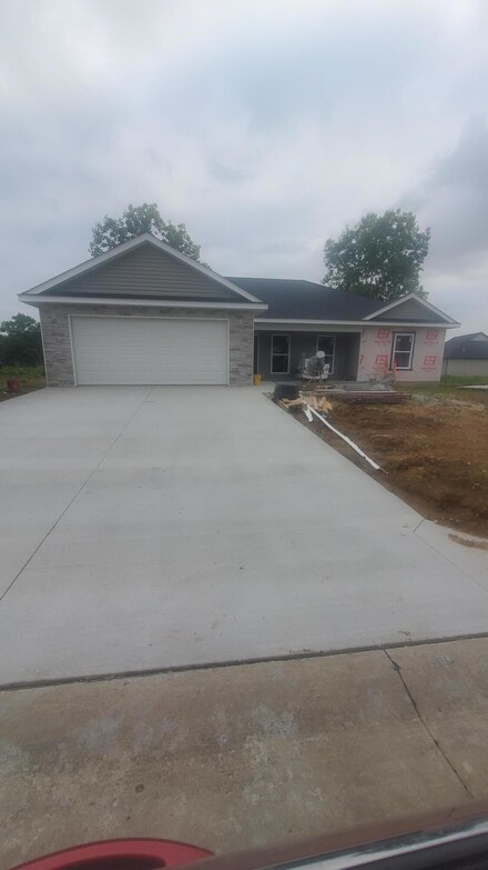 915 Savannah Ct, Mexico, MO 65265
