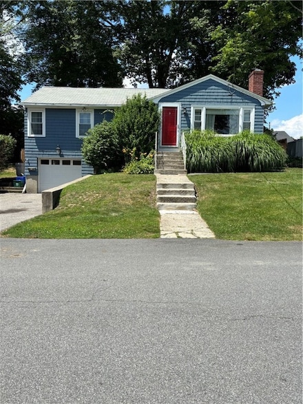 43 Belvedere St, Johnston, RI 02919