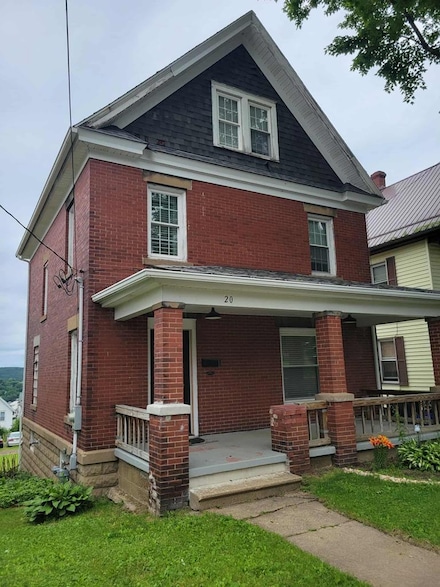 20 E 7th St, Oil City, PA 16301