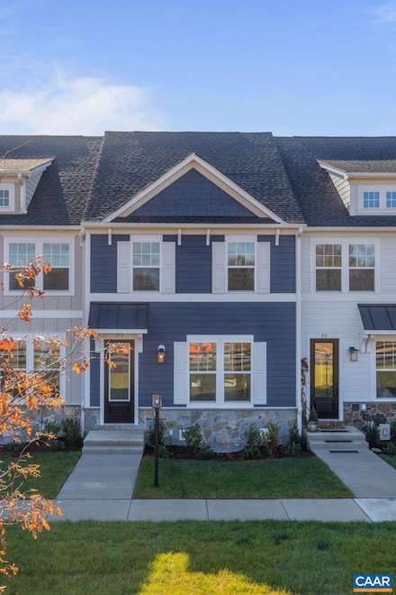 5 Woodburn Rd, Charlottesville, VA 22901