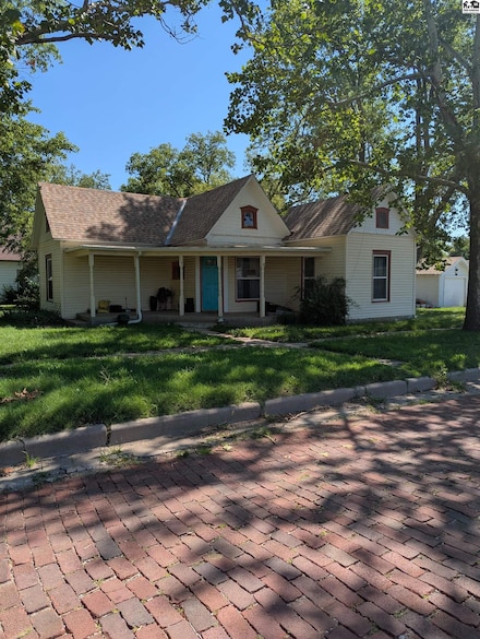 435 Main St, Little River, KS 67457