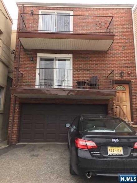 393 Walker St Unit 1, Fairview, NJ 07022