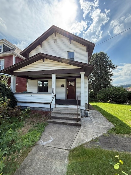 1809 Victoria Ave, New Kensington, PA 15068
