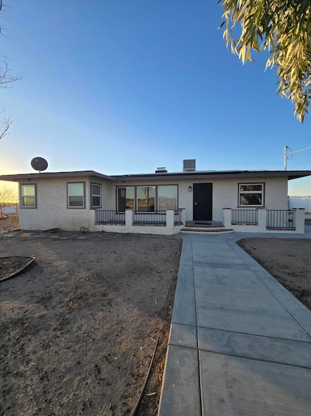 4842 W Ave a, Lancaster, CA 93534