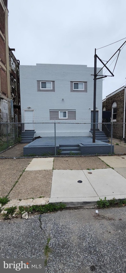 2045 W Toronto St, Philadelphia, PA 19132