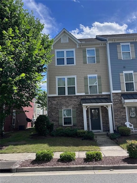 609 Reunion St, Chesapeake, VA 23324