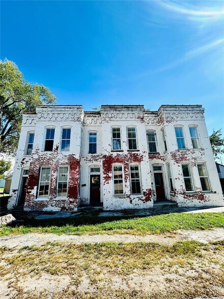 306 N Carolina St, Louisiana, MO 63353