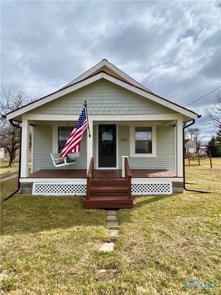 7105 N Curtice St, Curtice, OH 43412