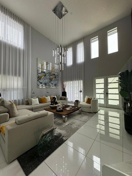 8865 NW 160th Terrace, Miami Lakes, FL 33016