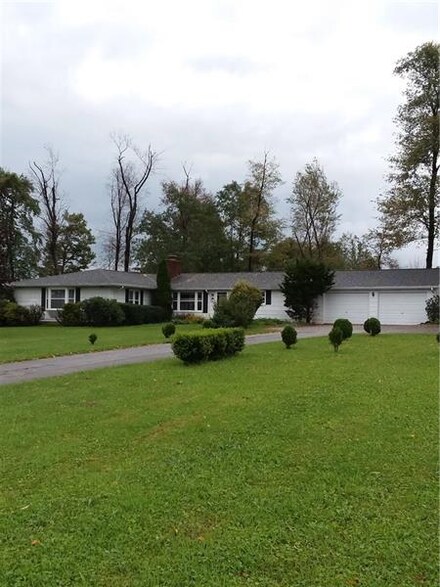2519 S Ridge Rd, Shelocta, PA 15774