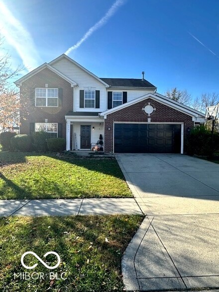 10321 Gladeview Dr, Indianapolis, IN 46239
