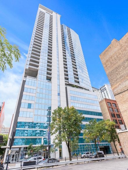 303 W Ohio St Unit P173, Chicago, IL 60654