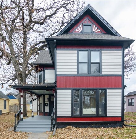 1060 26th St, Des Moines, IA 50311