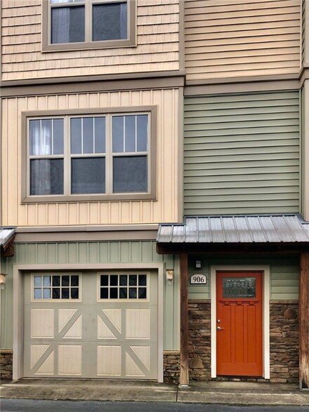 203 Kelly Rd Unit 906, Clemson, SC 29631