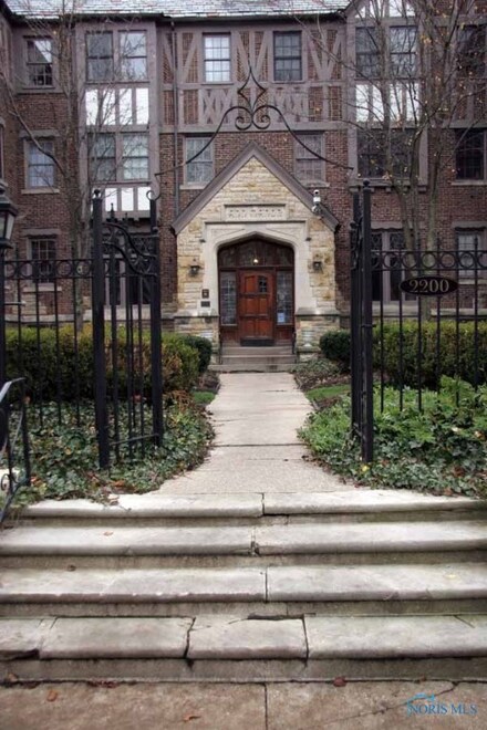 2200 Scottwood Ave Unit 207, Toledo, OH 43620