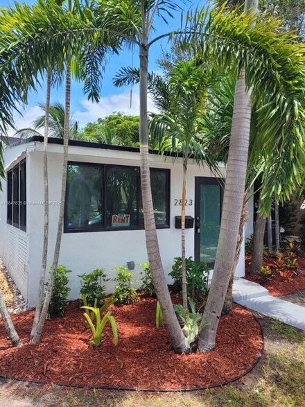 2823 Polk St, Hollywood, FL 33020