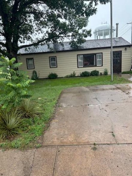 1301 Missouri Ave, Mc Cook, NE 69001