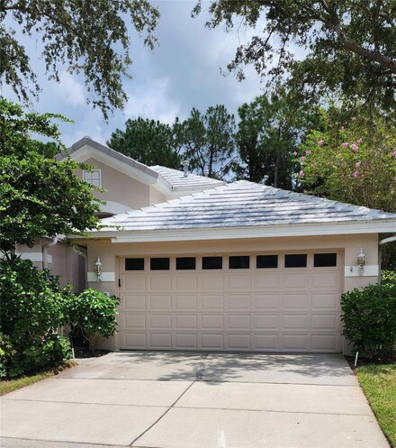 17618 Nathans Dr, Tampa, FL 33647