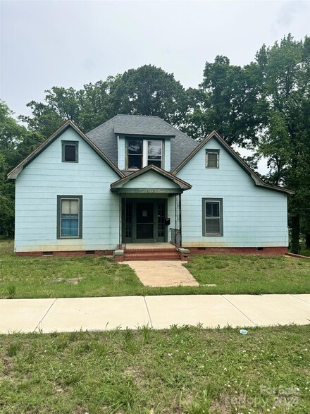1712 N Main St, Salisbury, NC 28144